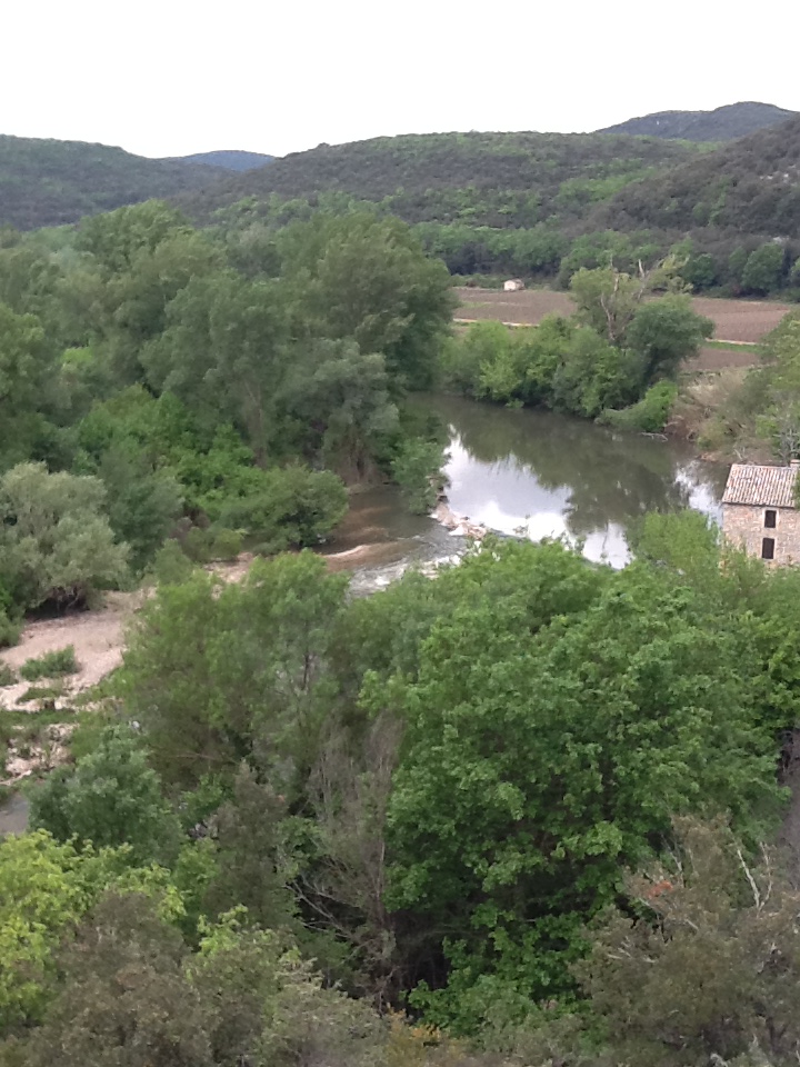 la photo du moulin prise de haut 